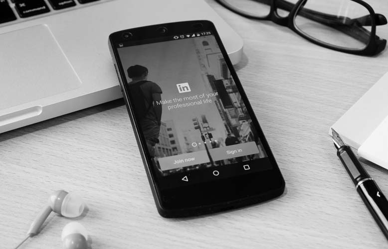 social-media-para-empresas-campo-gibraltar-agencia-adhoc